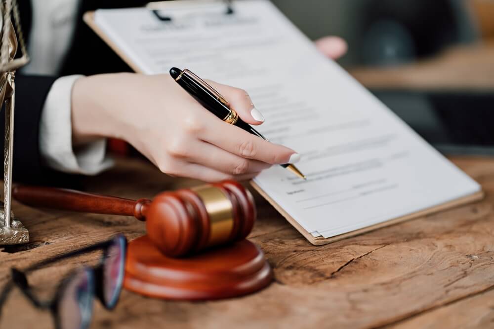 Real estate contract review document for property purchase